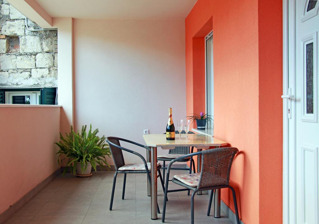Apartment Ljubica Kastel Gomilica Kaštela 외부 사진
